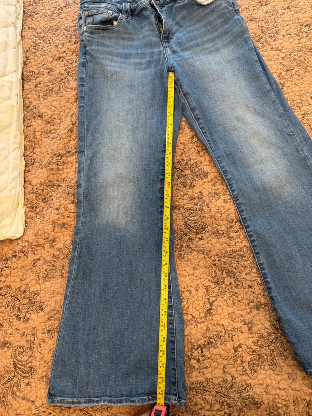 American Eagle Outfitters Low Rise Flare Jeans SZ 14